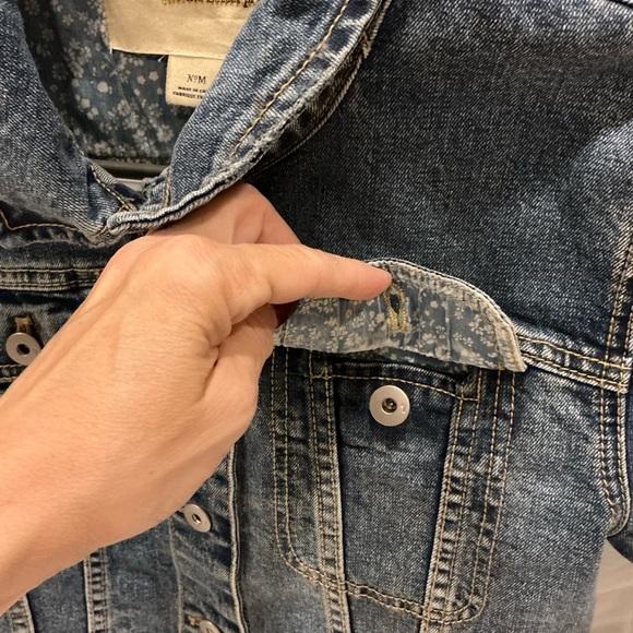 NWOT Pilcro Anthropologie Denim Jacket w Crochet Lace Hem Boho Chic size Medium - Picture 6 of 6